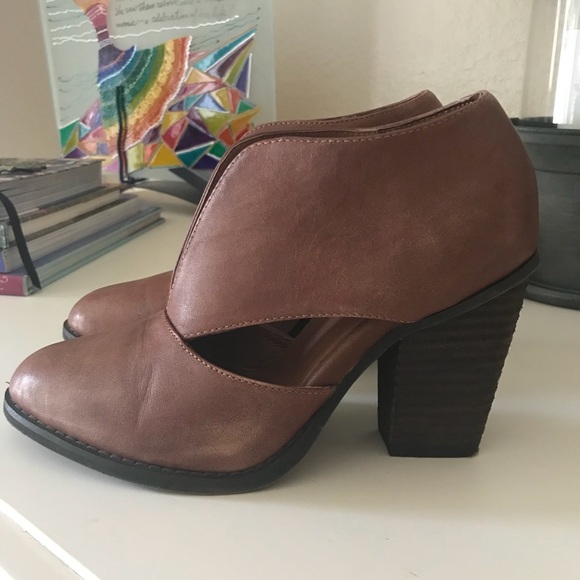 Jeffrey Campbell for Free People Shoes - Jeffrey Campbell Free People Deep V Ankle Boot